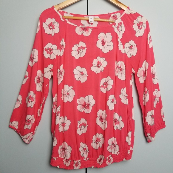 Forever 21 Tops - Forever 21 Flowery top size S   -C7